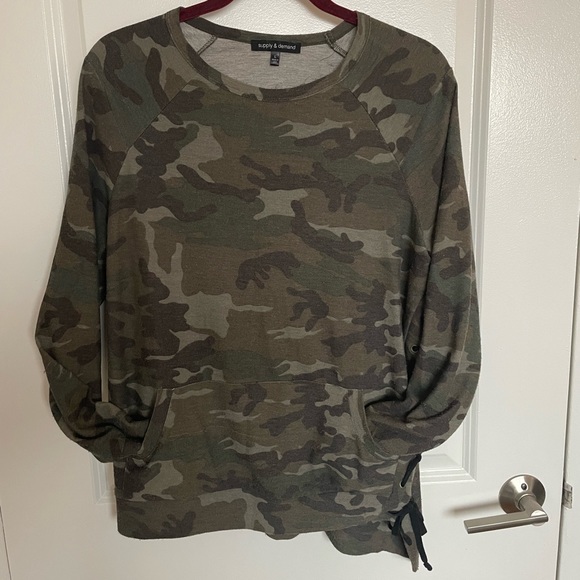 Supply & Demand Tops - Camo Side laced crewneck sweatshirt